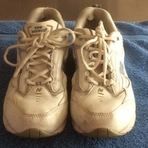 New Balance Sneakers Women’s